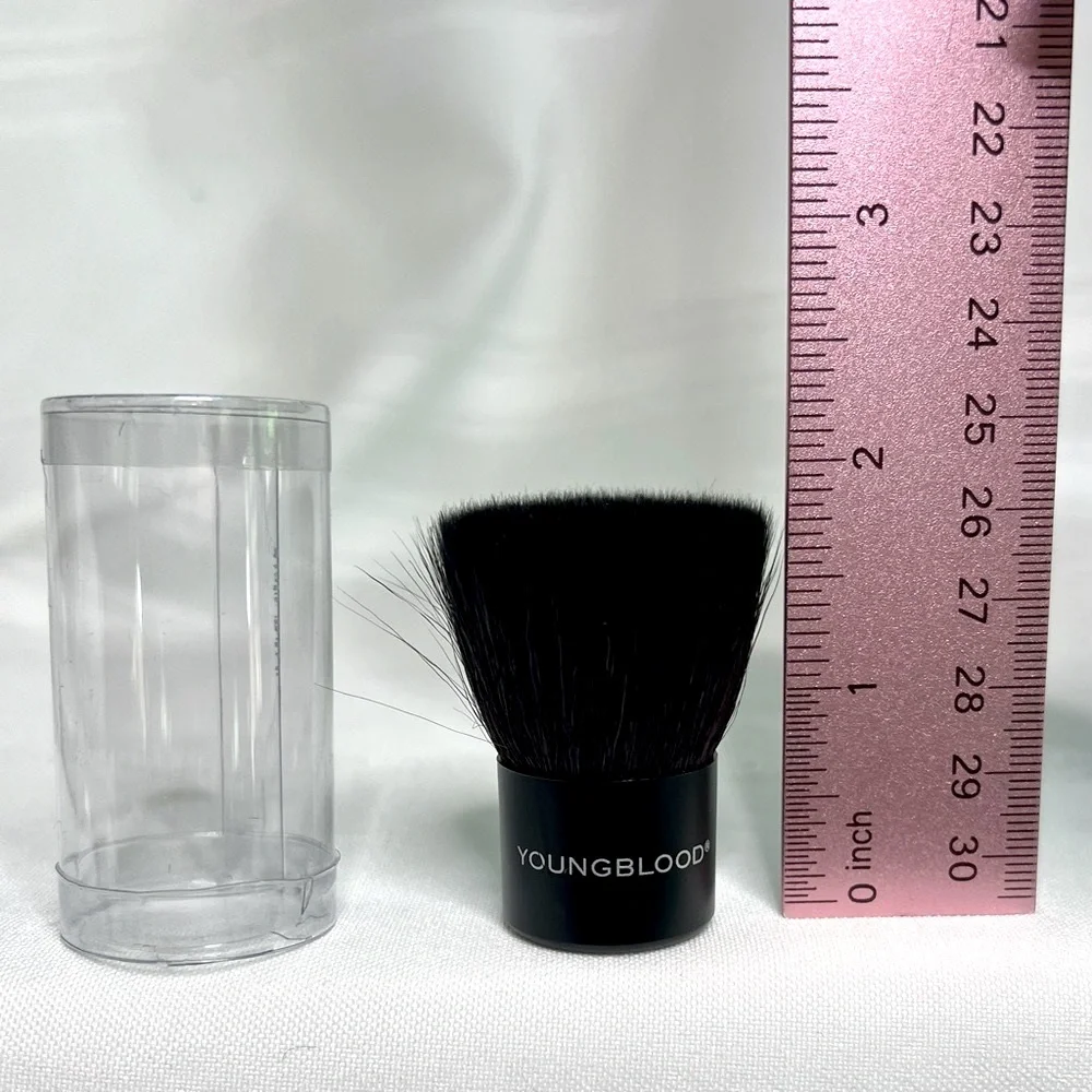 YOUNGBLOOD Bundle NEW Natural Mineral‎ Foundation Blush Hi-DEF Brushes
💥SALE💥 - Picture 15 of 16